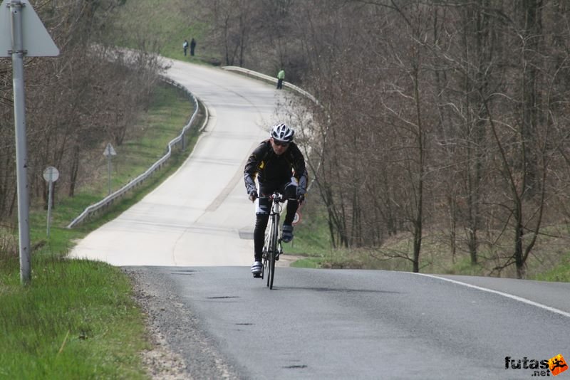 Kerékpárverseny Stop Cukrászda Időfutam Tatabánya kerekparos_idofutam_296.jpg Tatabányai Kerékpár és Triatlon Klub kerékpárversenye: Stop Cukrászda Időfutam Tatabánya, kerekparos_idofutam_296.jpg