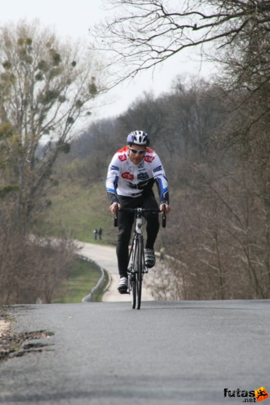 Tatabányai Kerékpár és Triatlon Klub kerékpárversenye: Stop Cukrászda Időfutam Tatabánya, kerekparos_idofutam_305.jpg