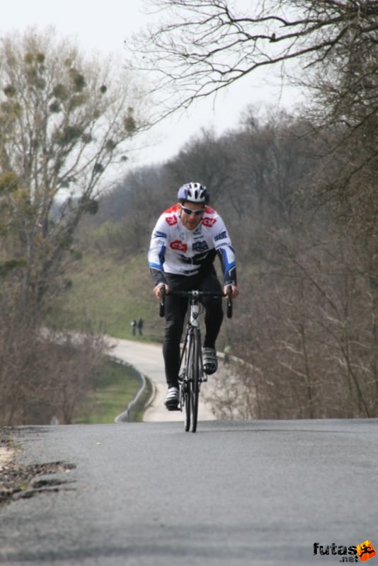 Kerékpárverseny Stop Cukrászda Időfutam Tatabánya kerekparos_idofutam_305.jpg Tatabányai Kerékpár és Triatlon Klub kerékpárversenye: Stop Cukrászda Időfutam Tatabánya, kerekparos_idofutam_305.jpg
