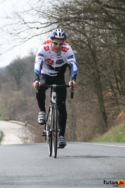 Kerékpárverseny Stop Cukrászda Időfutam Tatabánya kerekparos_idofutam_306.jpg Tatabányai Kerékpár és Triatlon Klub kerékpárversenye: Stop Cukrászda Időfutam Tatabánya, kerekparos_idofutam_306.jpg