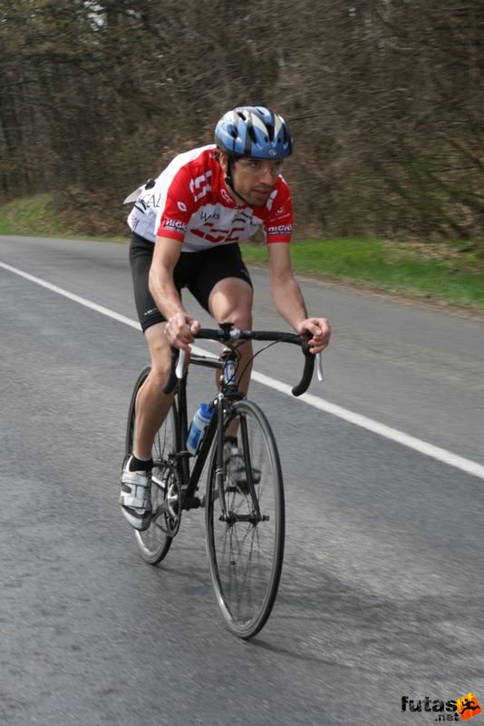 Kerékpárverseny Stop Cukrászda Időfutam Tatabánya kerekparos_idofutam_320.jpg Tatabányai Kerékpár és Triatlon Klub kerékpárversenye: Stop Cukrászda Időfutam Tatabánya, kerekparos_idofutam_320.jpg