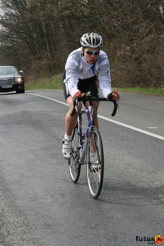 Tatabányai Kerékpár és Triatlon Klub kerékpárversenye: Stop Cukrászda Időfutam Tatabánya, Carrera országúti kerékpár