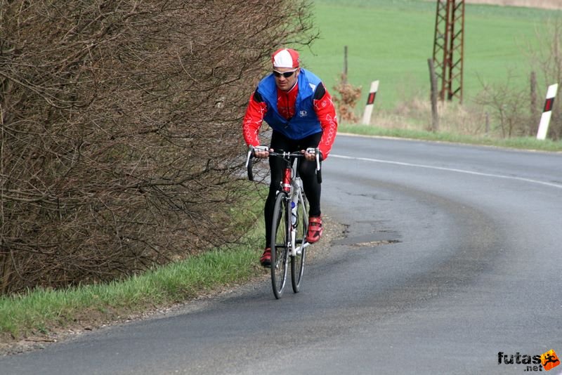 Tatabányai Kerékpár és Triatlon Klub kerékpárversenye: Stop Cukrászda Időfutam Tatabánya, kerekparos_idofutam_323.jpg