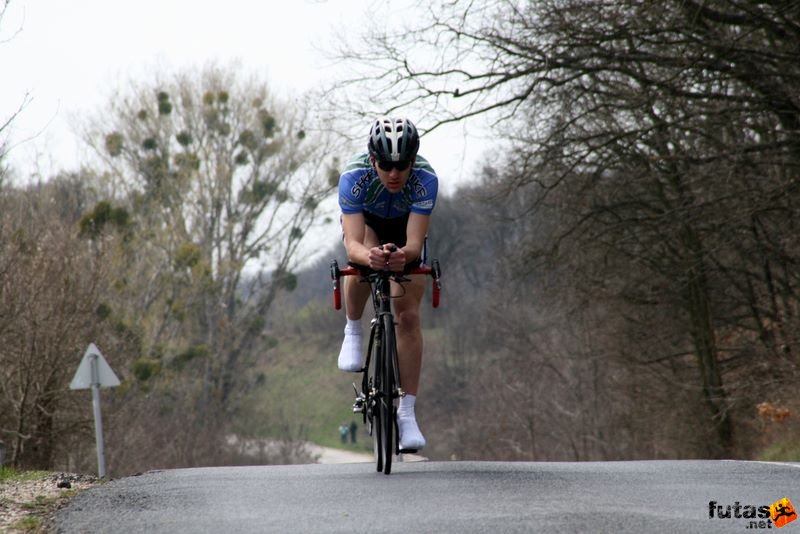 Tatabányai Kerékpár és Triatlon Klub kerékpárversenye: Stop Cukrászda Időfutam Tatabánya, kerekparos_idofutam_326.jpg