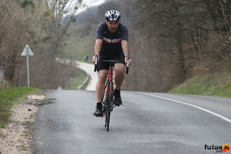 Kerékpárverseny Stop Cukrászda Időfutam Tatabánya kerekparos_idofutam_341.jpg Tatabányai Kerékpár és Triatlon Klub kerékpárversenye: Stop Cukrászda Időfutam Tatabánya, kerekparos_idofutam_341.jpg