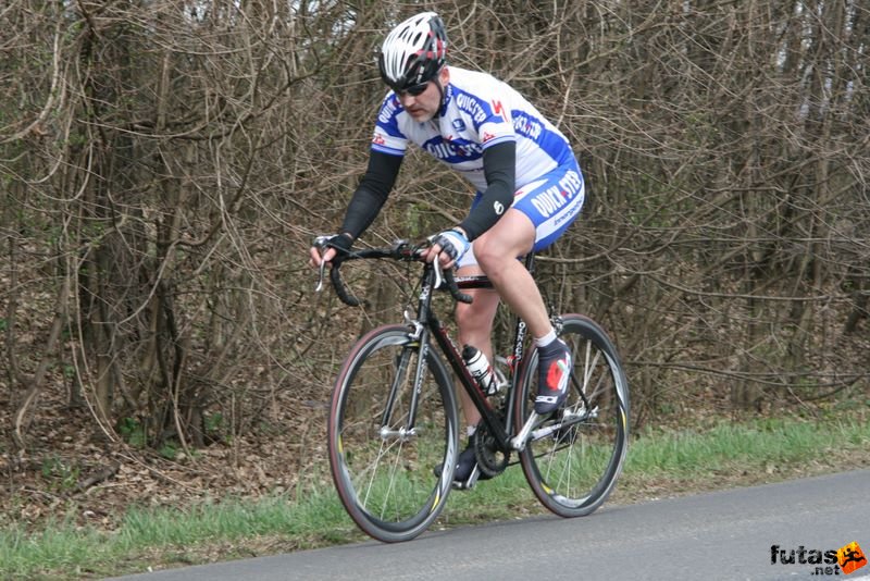 Kerékpárverseny Stop Cukrászda Időfutam Tatabánya Colnago országúti kerékpár Tatabányai Kerékpár és Triatlon Klub kerékpárversenye: Stop Cukrászda Időfutam Tatabánya, Colnago országúti kerékpár