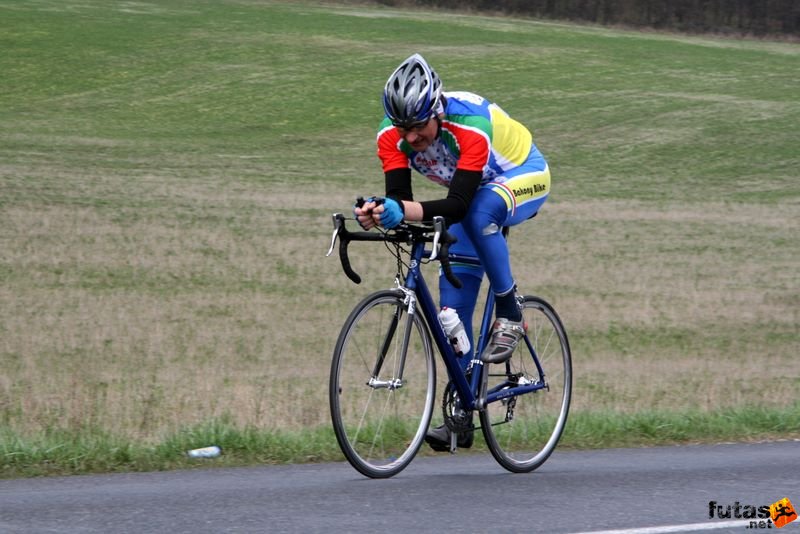 Kerékpárverseny Stop Cukrászda Időfutam Tatabánya kerekparos_idofutam_376.jpg Tatabányai Kerékpár és Triatlon Klub kerékpárversenye: Stop Cukrászda Időfutam Tatabánya, kerekparos_idofutam_376.jpg