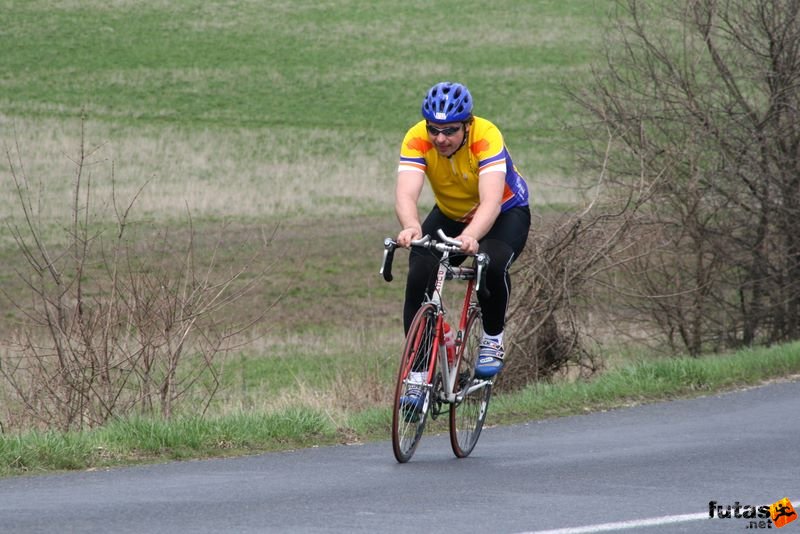 Tatabányai Kerékpár és Triatlon Klub kerékpárversenye: Stop Cukrászda Időfutam Tatabánya, Puch kerékpár