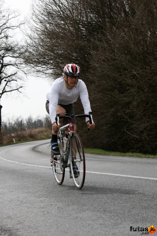 Kerékpárverseny Stop Cukrászda Időfutam Tatabánya Orbea országúti kerékpár Tatabányai Kerékpár és Triatlon Klub kerékpárversenye: Stop Cukrászda Időfutam Tatabánya, Orbea országúti kerékpár