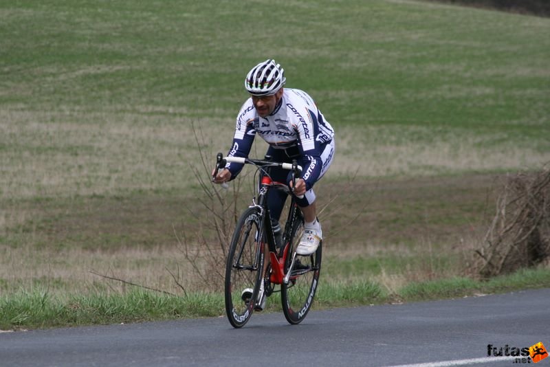 Tatabányai Kerékpár és Triatlon Klub kerékpárverseny Stop Cukrászda Időfutam Tatabánya, Colnago országúti kerékpár