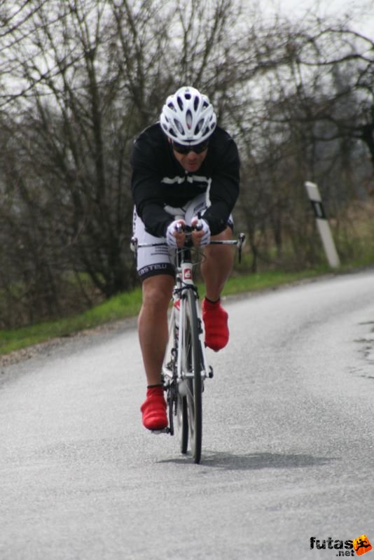 Tatabányai Kerékpár és Triatlon Klub kerékpárversenye: Stop Cukrászda Időfutam Tatabánya, Cervelo