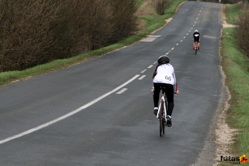 Kerékpárverseny Stop Cukrászda Időfutam Tatabánya kerekparos_idofutam_399.jpg Tatabányai Kerékpár és Triatlon Klub kerékpárversenye: Stop Cukrászda Időfutam Tatabánya, kerekparos_idofutam_399.jpg