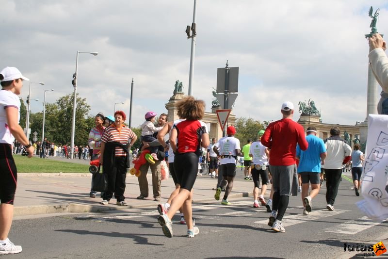 Nike Félmaraton budapesti futóverseny célja a Városligetben, nike_half_marathon_budapest_7100.jpg