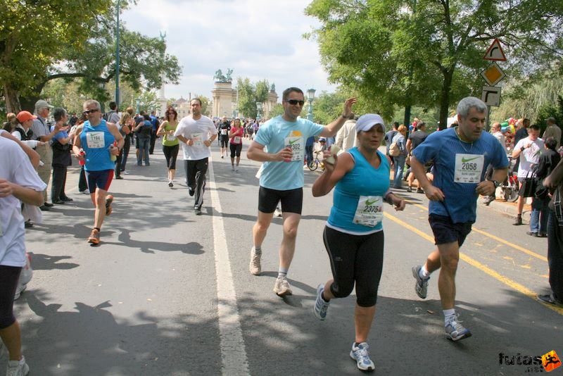 Nike Félmaraton budapesti futóverseny célja a Városligetben, Pankotai Zita