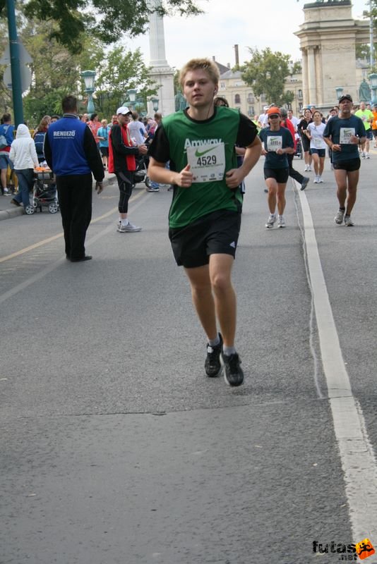 Nike Félmaraton budapesti futóverseny célja a Városligetben, Márkus Gergely