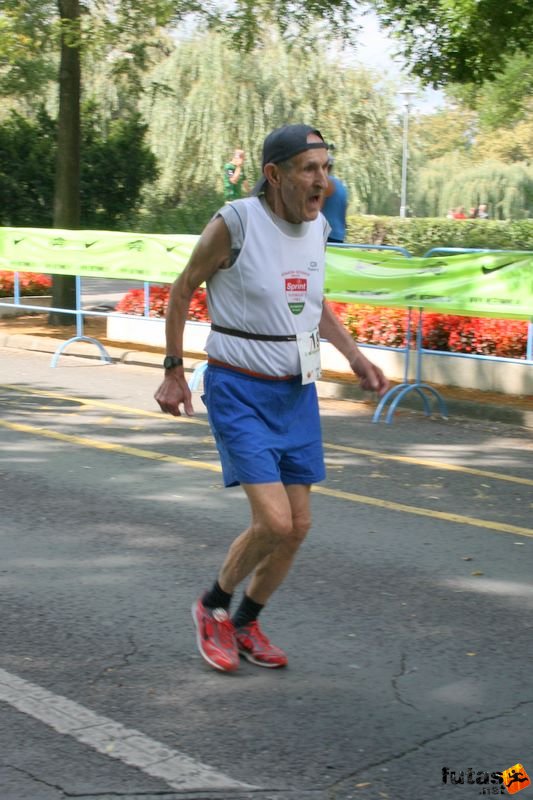 Nike Félmaraton budapesti futóverseny célja a Városligetben, nike_half_marathon_budapest_7270.jpg