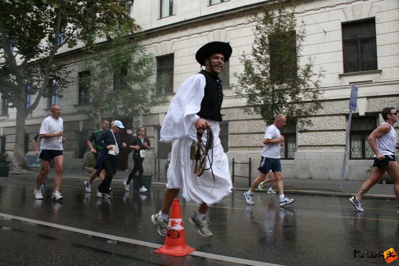 Budapest Half Marathon, Half Marathon runner