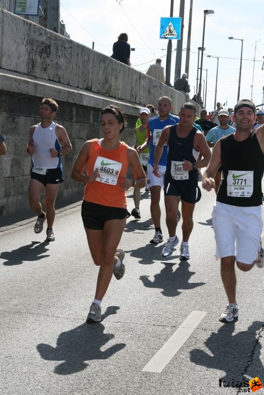 Nike Félmaraton Futás, Tomaschof Kata