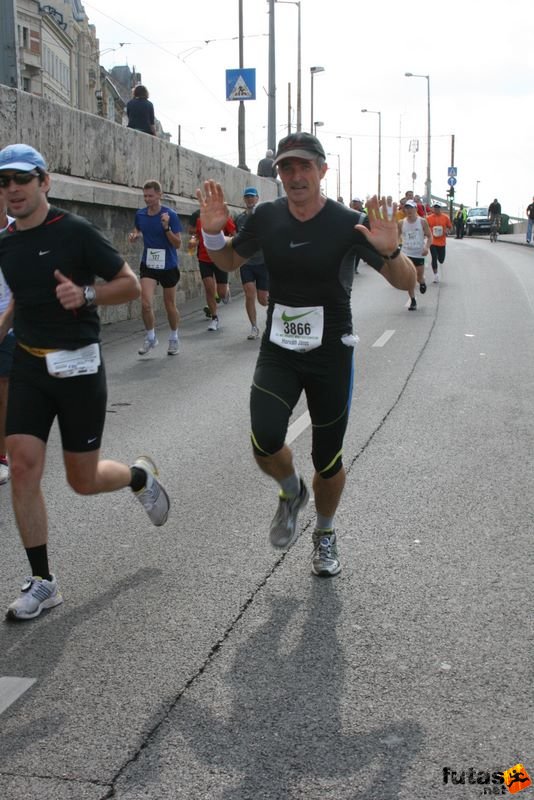 Nike Félmaraton Futás, Horváth János