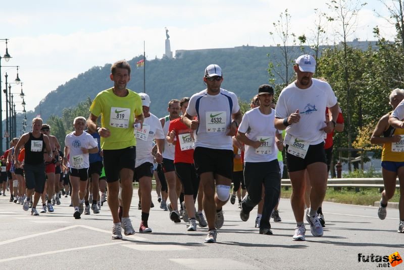 Nike Félmaraton Futás, Nagy Attila, Stojcsics Balázs Kálmán, Domonkos Gábor Futótűz FC Szeged