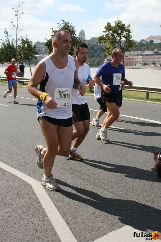 Nike Félmaraton Futás, Parányi Gábor