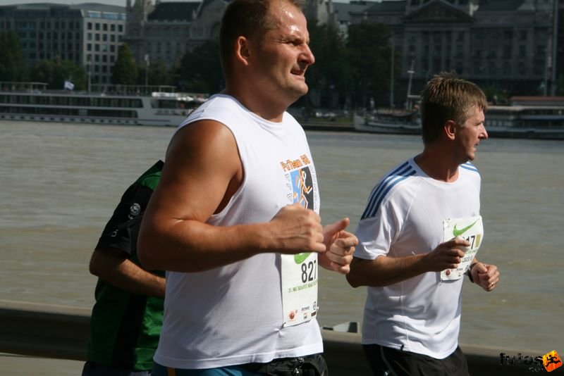Nike Félmaraton Futóverseny Budapest, Pechlof Attila, FuTeam Baja