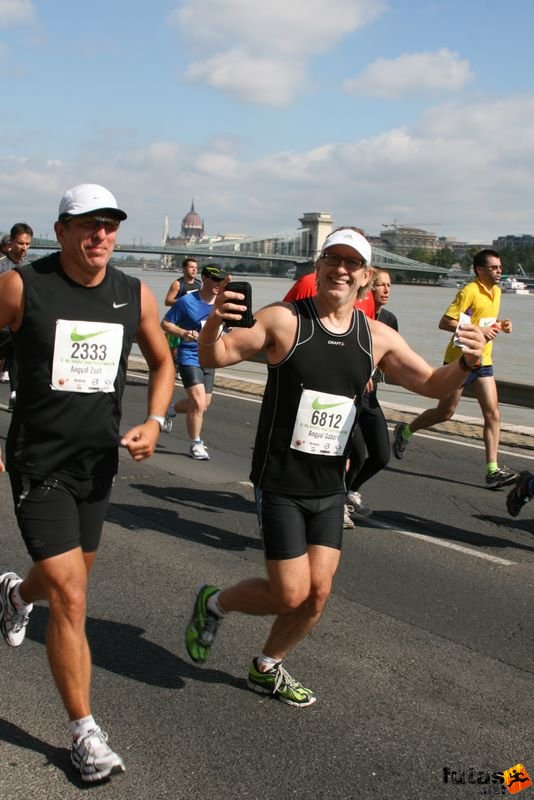Nike Félmaraton Futóverseny Budapest, Angyal Zsolt, Angyal Gábor