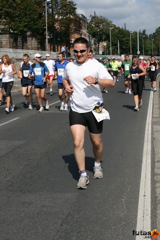 Nike Félmaraton Futóverseny Budapest, Panferik Hunrun triatlon és futó portál főszerkesztője