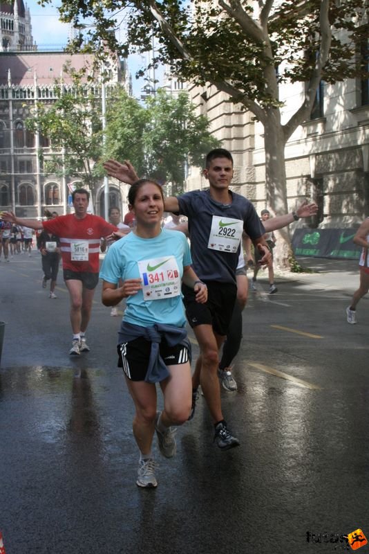 Nike Félmaraton Futóverseny Budapest, Nagy Lívia, Simon József Nagykálló