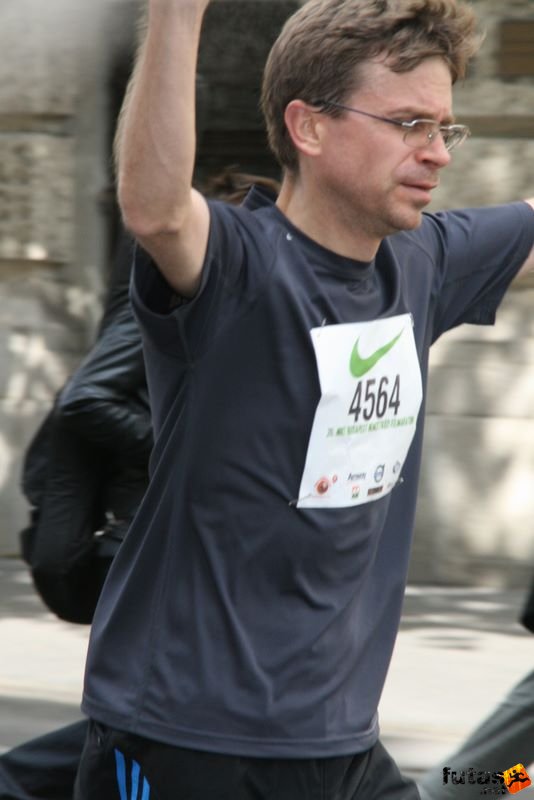 Nike Félmaraton Futóverseny Budapest, Viszoki Zsolt