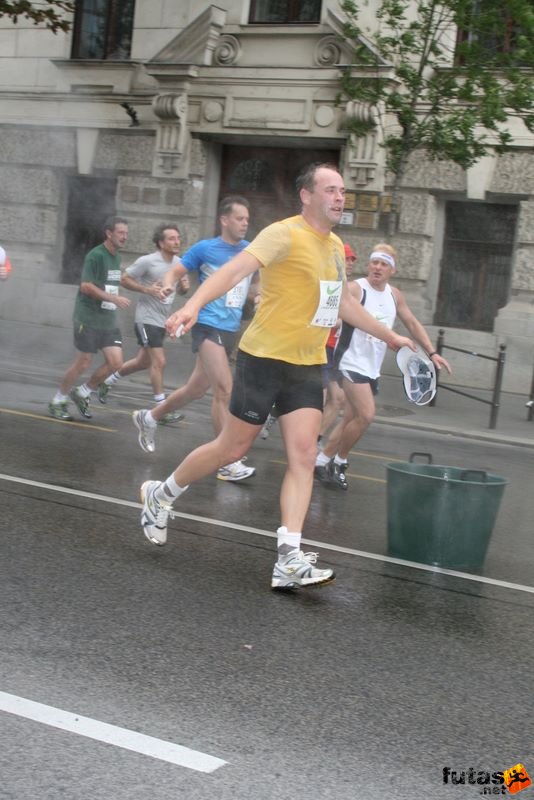 Nike Félmaraton Futóverseny Budapest, Bérczi László, Tűzoltóság Budapest