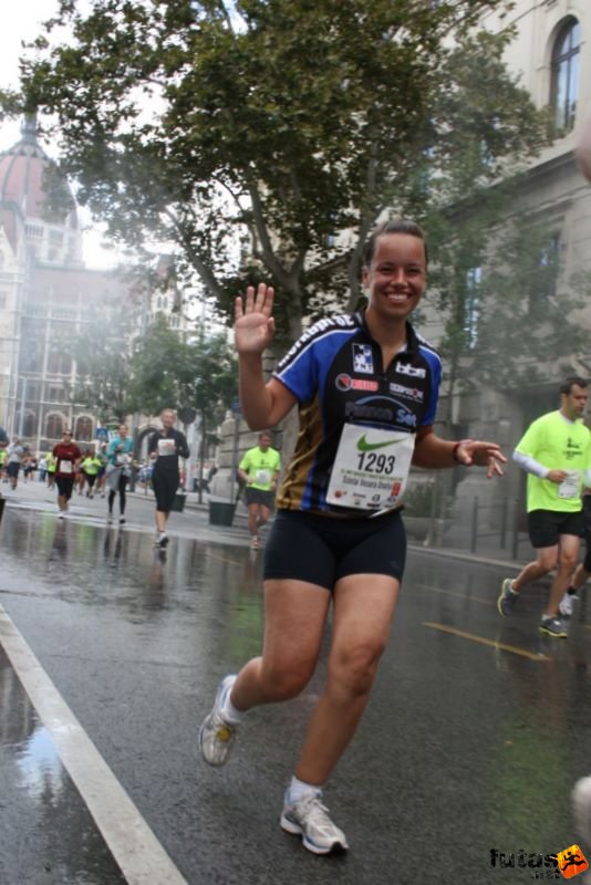 Nike Félmaraton futás Budapest, Szántai Vecsera Orsolya, Merkapt Maraton Team Debrecen