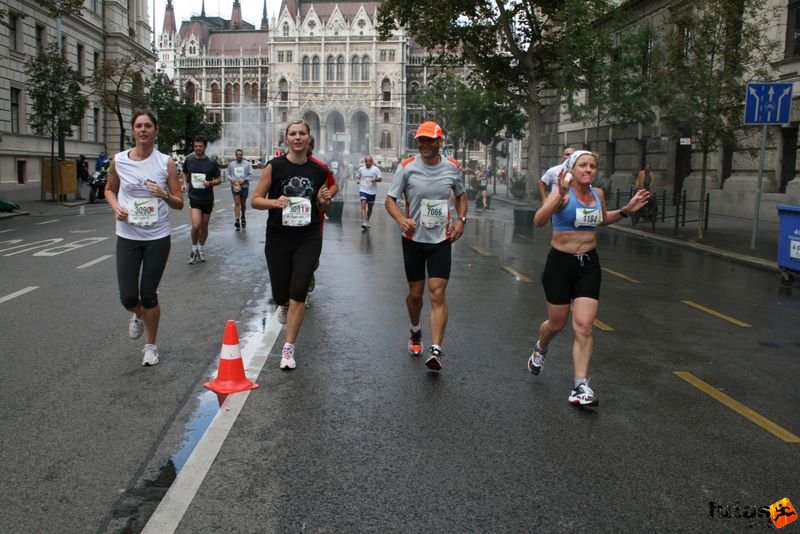 Nike Félmaraton futás Budapest, Róth Eszter Dr., Csapó Judit dr.,Kurunczi Nándor, Morvai Magdolna