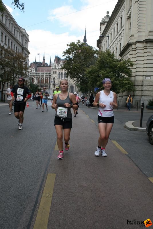 Nike Félmaraton futás Budapest, Séra Kata, Séra Juli