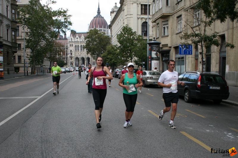 Nike Félmaraton futás Budapest, Budapest félmaraton futás az Alkotmány utcán
