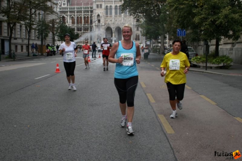 Nike Félmaraton futás Budapest, Hakovirta Mia, Turku
