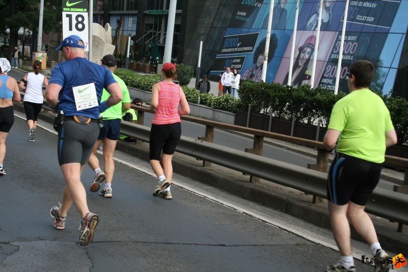 Nike Félmaraton futás Budapest, futás a 18. kilométernél