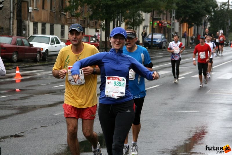 Run Budapest Marathon in Hungary, budapest_marathon_003.jpg