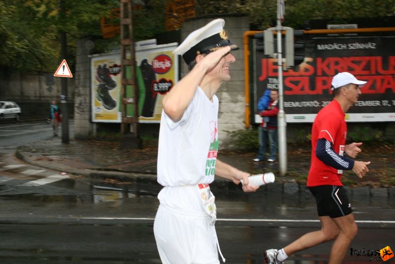 Run Budapest Marathon in Hungary, budapest_marathon_013.jpg