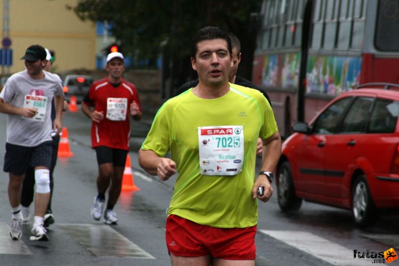 Run Budapest Marathon in Hungary, budapest_marathon_023.jpg