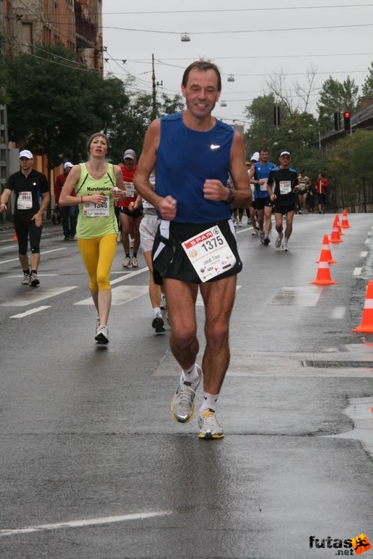 Run Budapest Marathon in Hungary, TIbi