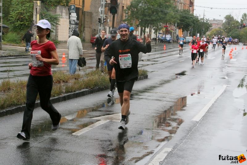 Run Budapest Marathon in Hungary, budapest_marathon_9885.jpg
