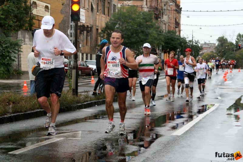 Run Budapest Marathon in Hungary, Spinazza Roberto, ITA GMP Gli Sbandati 	San Giovanni Lupatoto