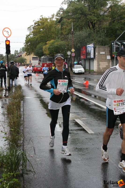 Run Budapest Marathon in Hungary, budapest_marathon_9910.jpg