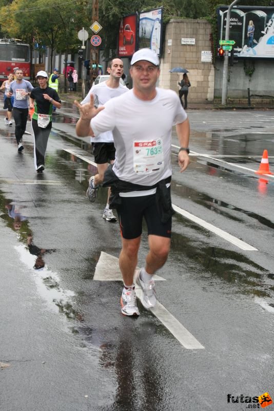 Run Budapest Marathon in Hungary, budapest_marathon_9916.jpg