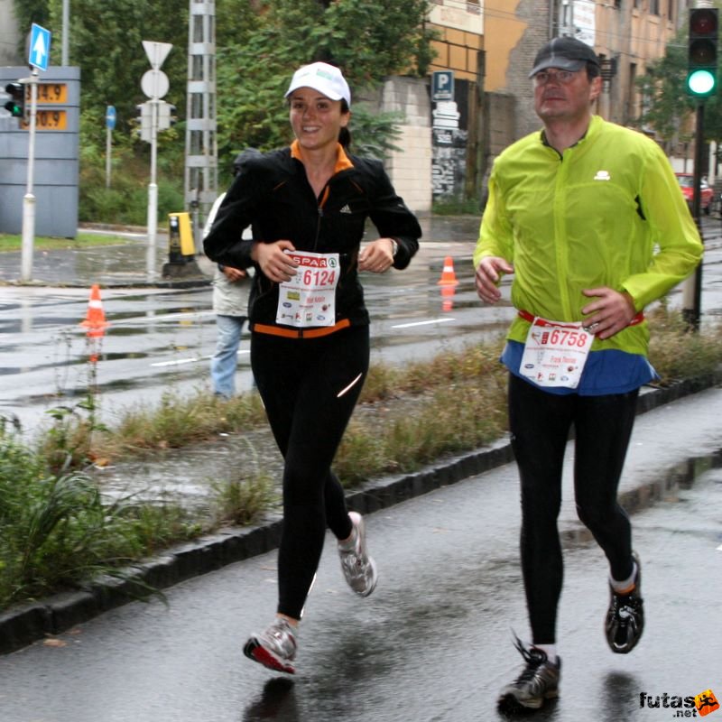 Run Budapest Marathon in Hungary, Kati, Thomas