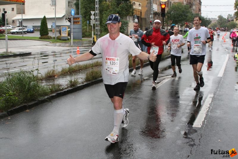 Run Budapest Marathon in Hungary, Kóti István