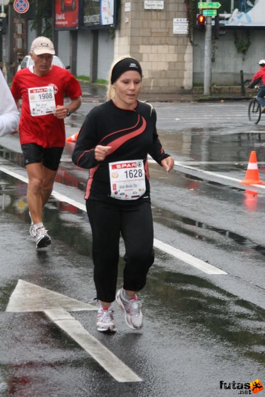 Run Budapest Marathon in Hungary, Zita