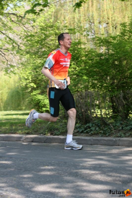 Sárvár 12 és 24 órás futás ultramarathon, Dobi Zsigmond
