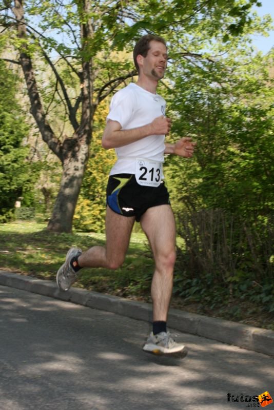 Sárvár 12 és 24 órás futás ultramarathon, Devecseri Báint